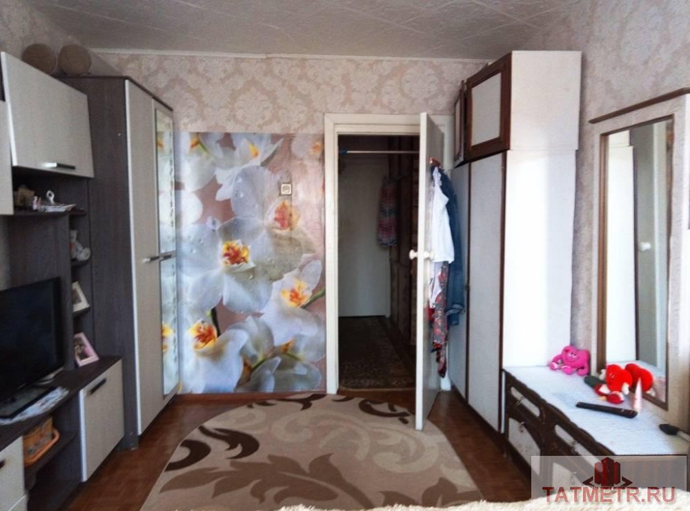 Продается замечательная трехкомнатная квартира с интересной планировкой  в отличном районе г. Зеленодольск.  Комнаты... - 2