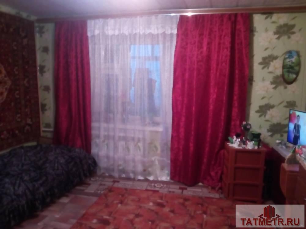 Продается  хорошая  квартира  в  кирпичном  доме  в городе  Зеленодольск. В  квартире  сделан  ремонт  стояков, окна...