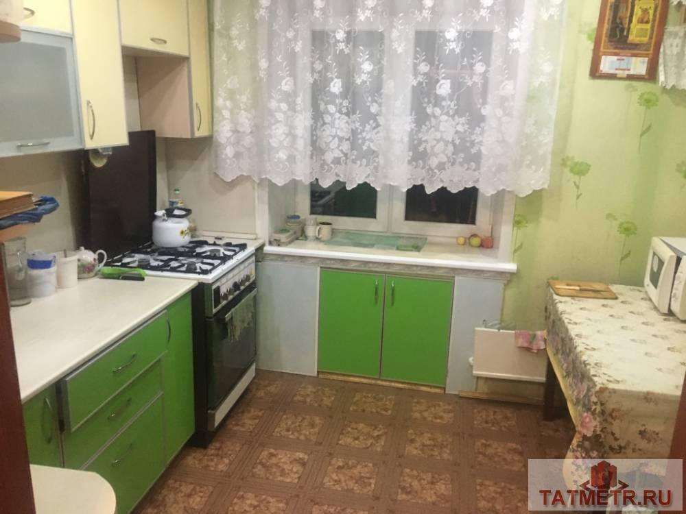 Продается отличная трехкомнатная квартира в самом центре посёлка Мирный г. Зеленодольск. Комнаты просторные, уютные,... - 2