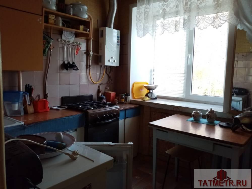 Продается  отличная квартира в центре города Зеленодольск. Квартира светлая, теплая: на кухне колонка-автомат,... - 3
