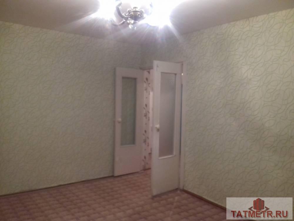 Продается отличная квартира в г. Зеленодольск. Квартира большая, светлая, очень уютная,  комнаты большие, кухня 9... - 2