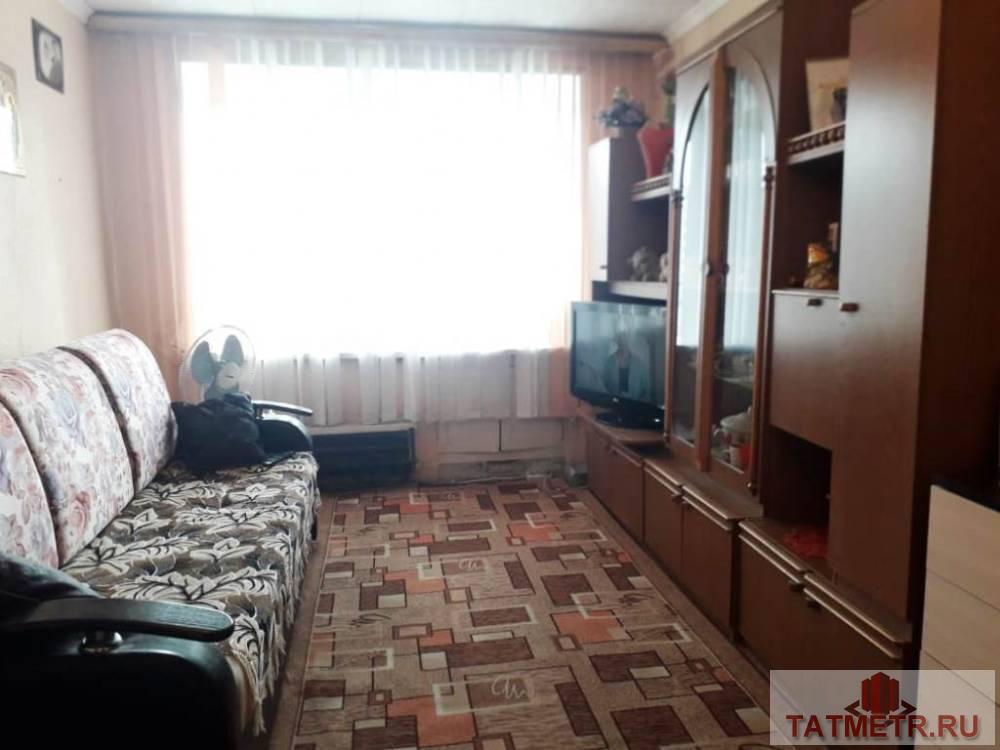 Продается отличная двухкомнатная квартира в г. Зеленодольск. Комнаты просторные уютные. Окна пластиковые, выходят на...