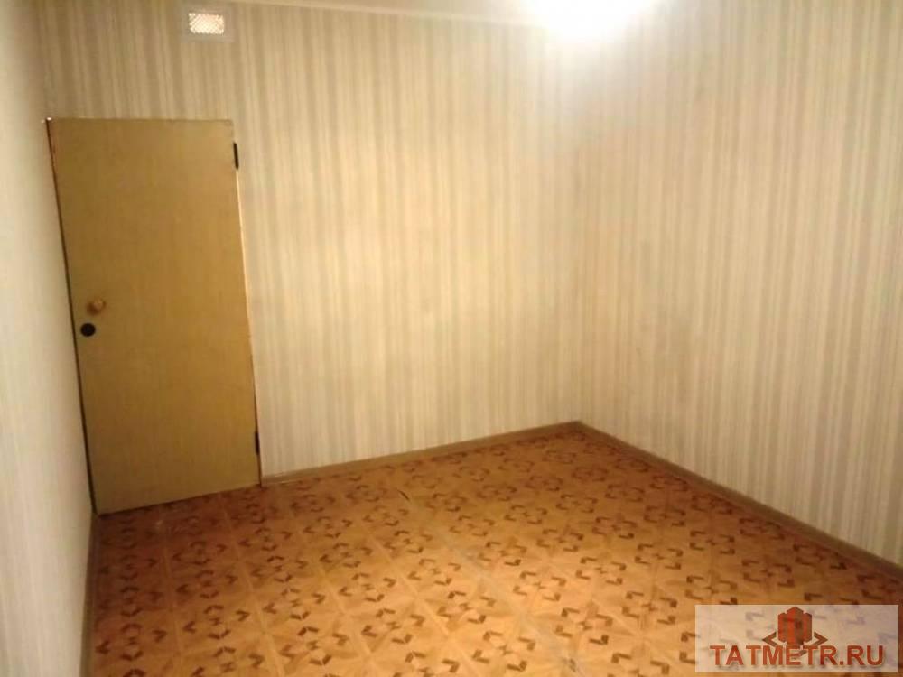 Продается комната в городе Зеленодольск. Комната светлая, теплая. В комнате сделан косметический ремонт. Комната... - 1