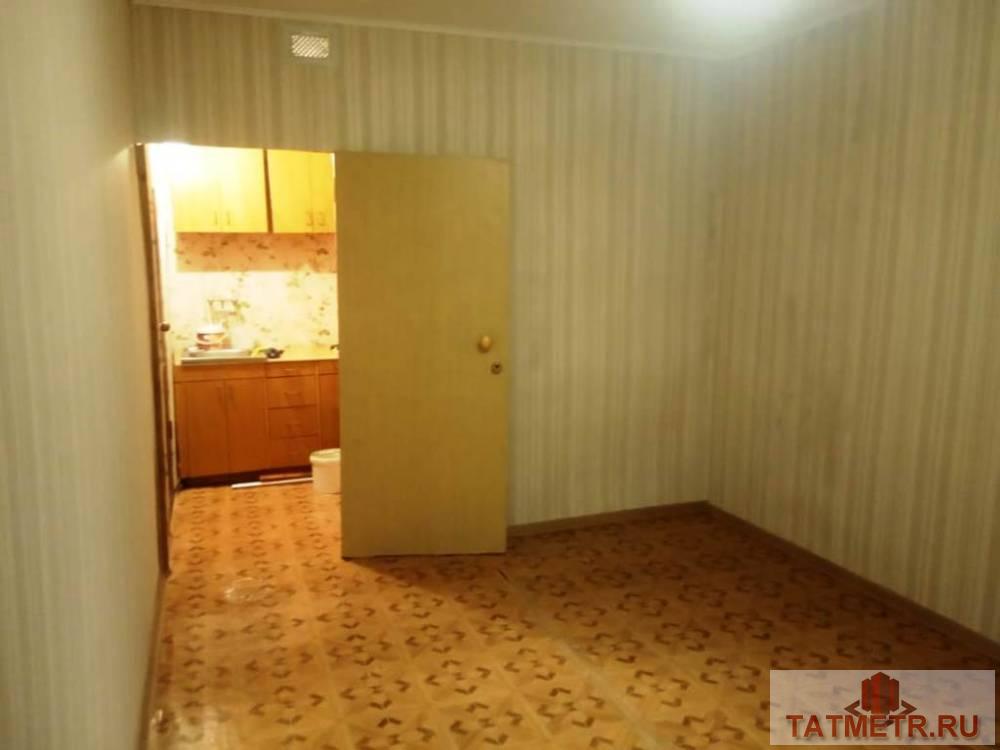 Продается комната в городе Зеленодольск. Комната светлая, теплая. В комнате сделан косметический ремонт. Комната... - 3