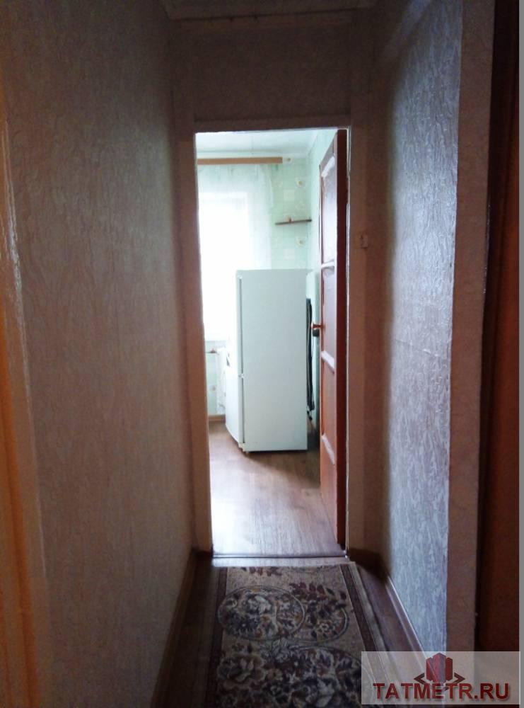 Продается отличная двухкомнатная квартира в спокойном районе г. Зеленодольск. Комнаты просторные, уютные, светлые в... - 3