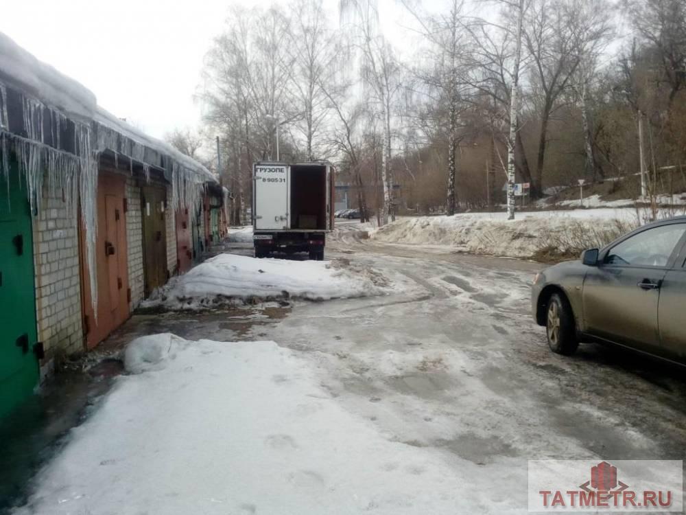 Отличный гараж на первой линии в г. Зеленодольск. Гараж капитальный, кирпичный, железобетонные перекрытия, железные... - 1