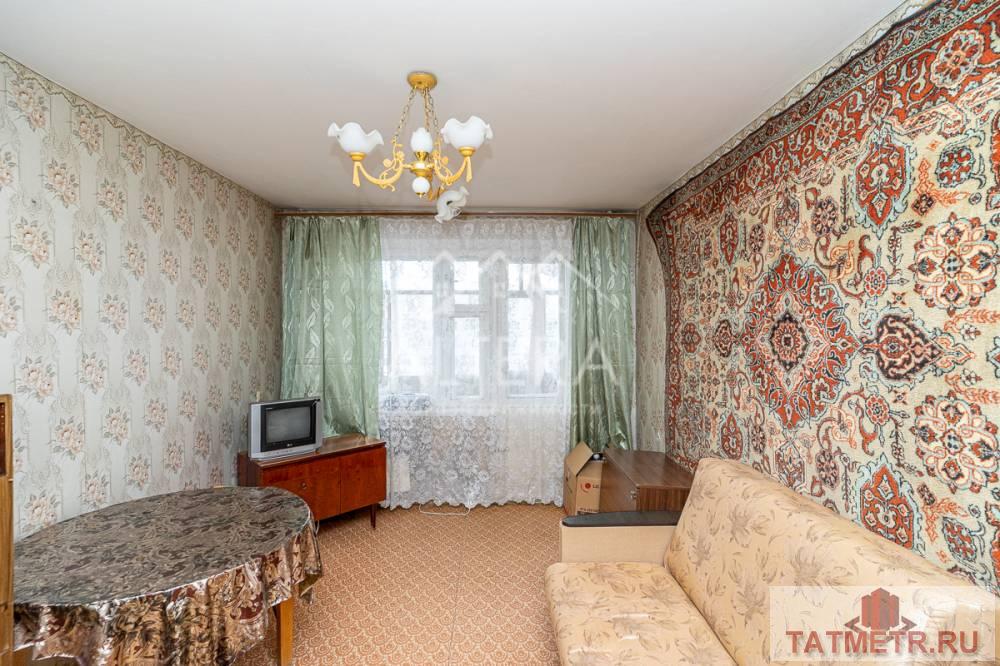Ул. Адоратского д.42 продам 1-комнатную квартиру, площадь 33 кв. м. на 8/9. Комната квадратной формы, просторная...