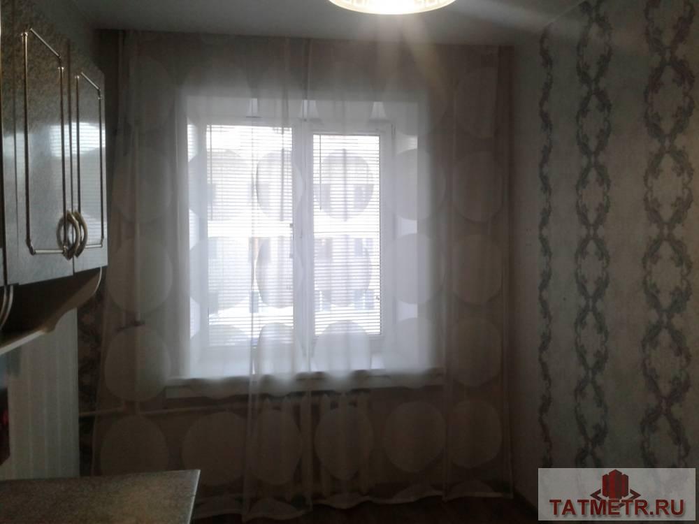 Продается отличная 2-к квартира в г. Зеленодольск. Комнаты просторные, теплые, уютные с хорошим ремонтом. Окна... - 1