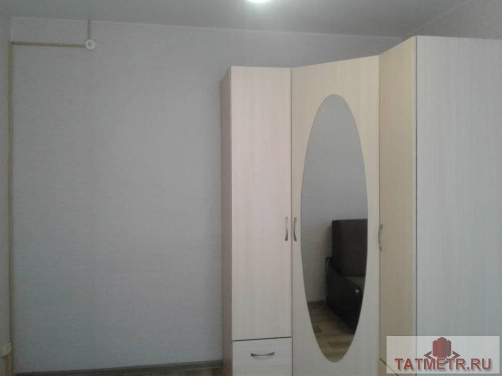 Продается отличная 2-к квартира в г. Зеленодольск. Комнаты просторные, теплые, уютные с хорошим ремонтом. Окна... - 2