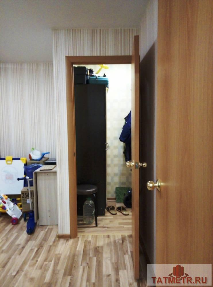 Продается отличная однокомнатная квартира в самом центре г. Зеленодольск. Комната просторная, уютная с отличным... - 5