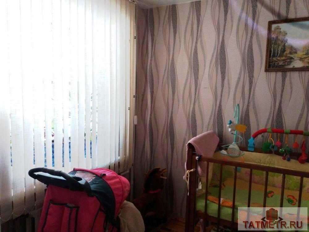 Продается трехкомнатная квартира в г. Зеленодольск. В квартире сделан ремонт: пластиковые окна, натяжные потолки, на... - 3
