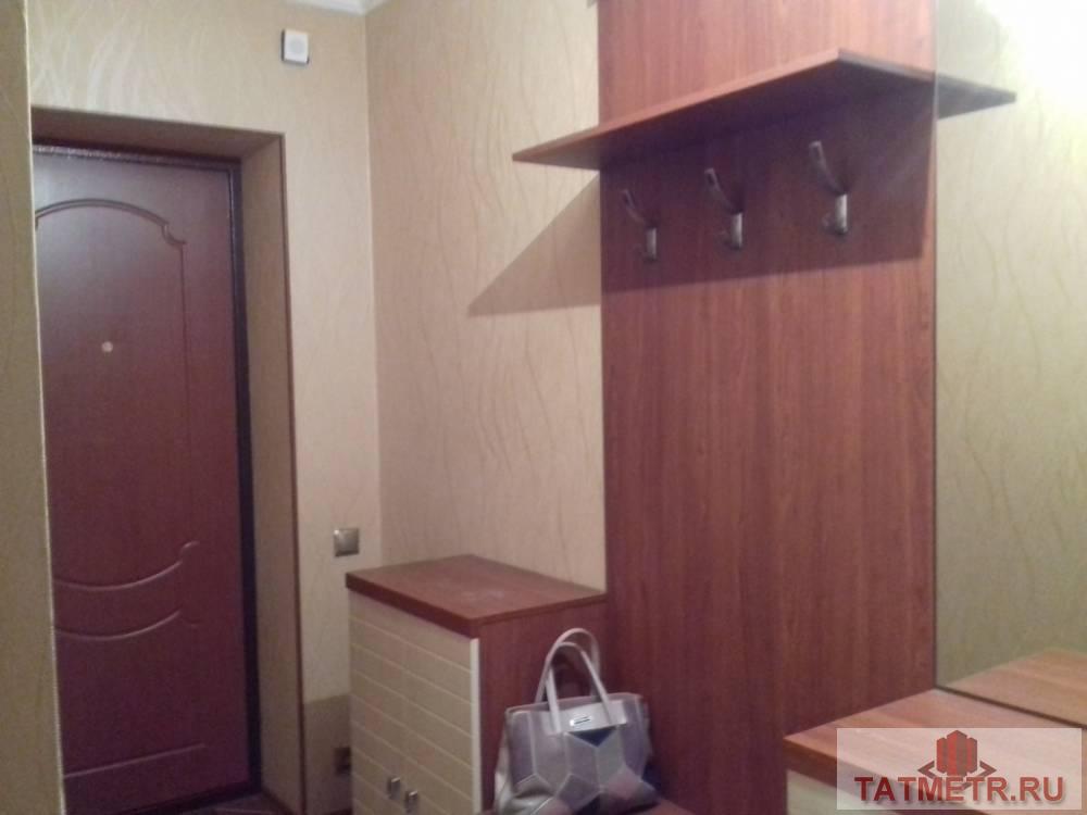 Продается  отличная квартира в г. Зеленодольск.  Комната большая, светлая, теплая, потолок натяжной.  На кухне новый... - 4