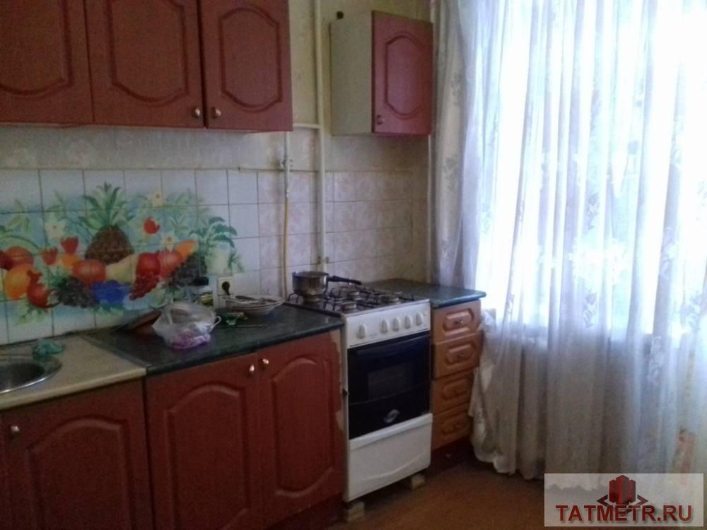 Продается хорошая квартира в центре города Зеленодольск. Квартира светлая, чистая, очень теплая. Комнаты раздельные,... - 4