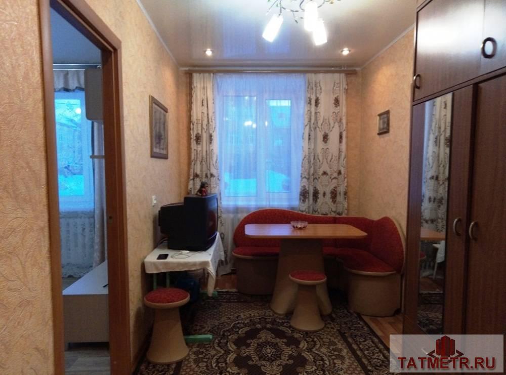 Продается замечательная и очень теплая  трехкомнатная квартира в самом центре г. Зеленодольск. Комнаты просторные,... - 4