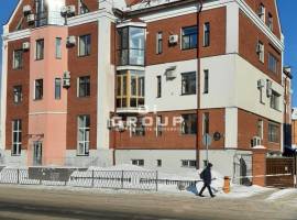 Продается 3 комнатная квартира в самом центре Казани, общей...