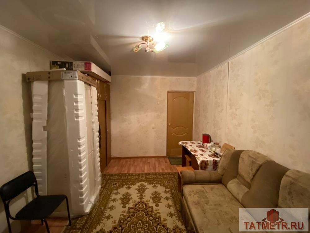 Продается комната, площадью 13 м2 от м.Суконная слобода, район города - Приволжский.  Квартира располагается на 6... - 2