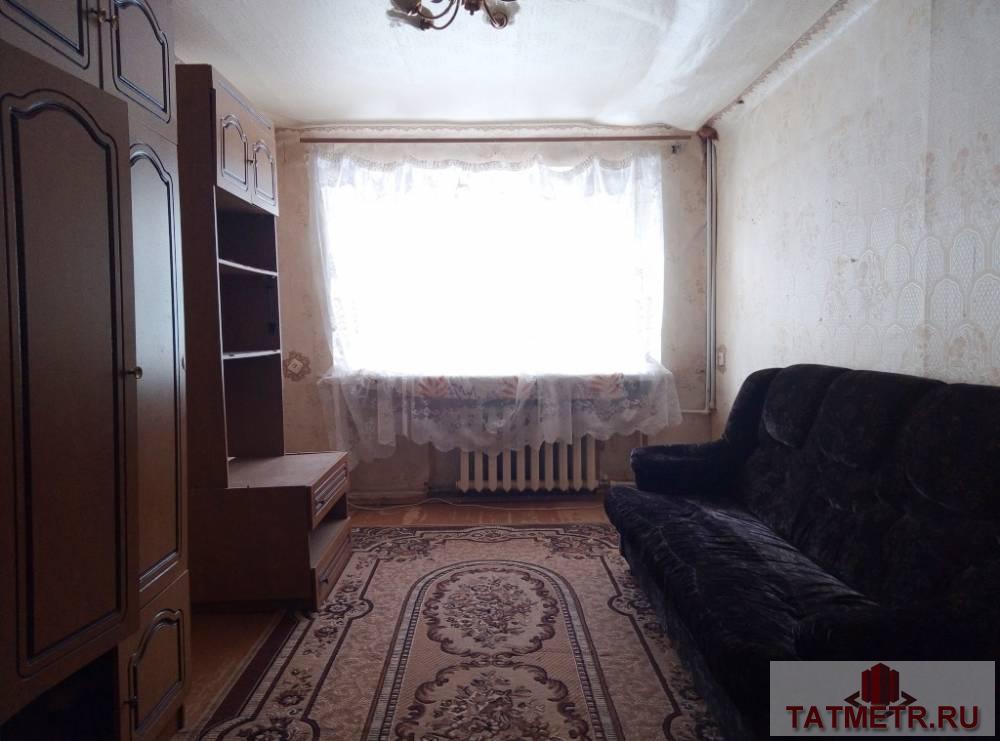 Продает двухкомнатная квартира в самом центре г. Зеленодольск. Комнаты просторные, теплые. Санузел совмещен. В доме...