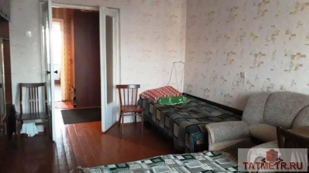 Продается трёхкомнатная квартира в центре Зеленодольска. Квартира большая, светлая, очень теплая. Окна стеклопакет,...