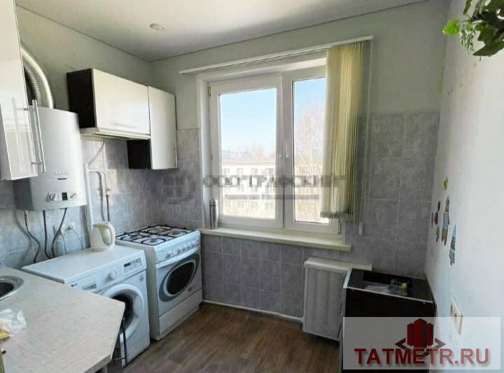 Продается просторная 2-комнатная квартира в зеленом районе Казани. В квартире выполнен качественный ремонт.... - 3