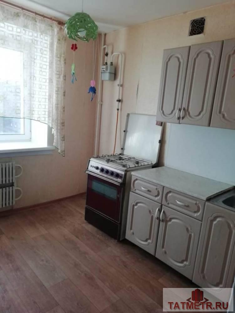 Продается однокомнатная квартира в отличном районе  пгт. Васильево. Комната просторная, уютная в хорошем состоянии.... - 2