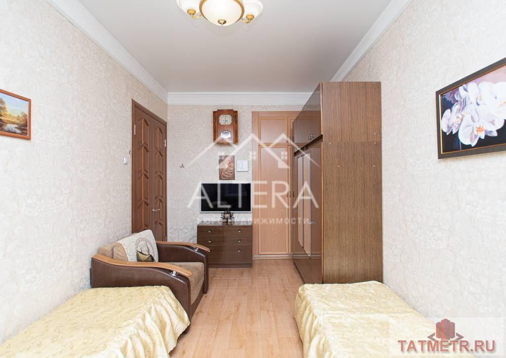 Продается: Просторная 2 комнатная распашонка в величественной сталинке. Дом полностью кирпичный, с толстыми стенами и... - 5