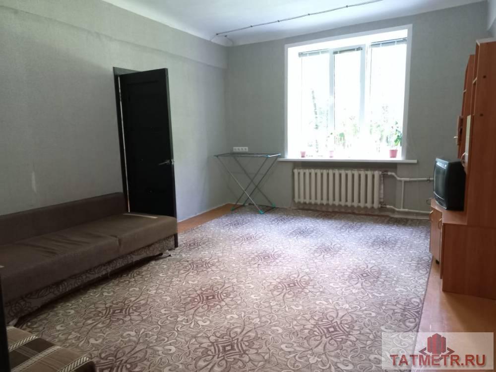 Сдается хорошая двухкомнатная квартира в г. Зеленодольск. Квартира большая, светлая, в которой имеется вся...