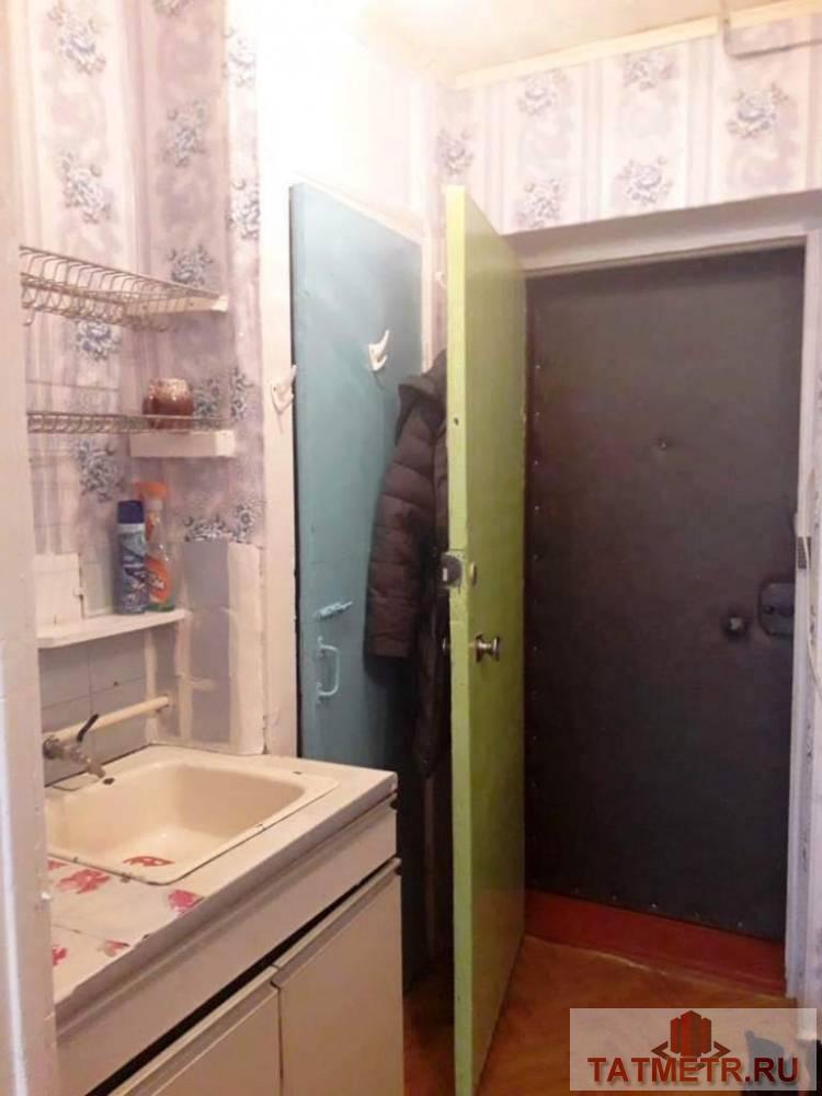СДАЕТСЯ уютная квартира в центре г. Зеленодольск. Окно-стеклопакет, металлическая входная дверь. Есть зона кухни и... - 3