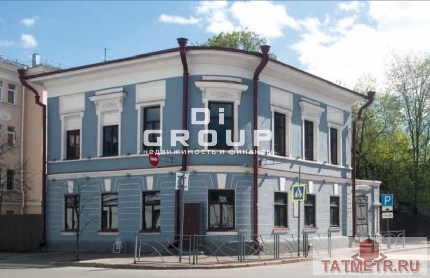 Отдельностоящее угловое здание расположено в историческом центре Казани на пересечении улиц Миславского и Большая... - 1