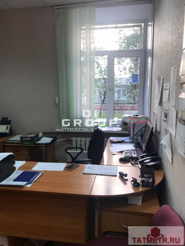 Сдаю офис в центре Советского района, сделан новый капитальный ремонт, в помещении три изолированных офиса и один... - 7