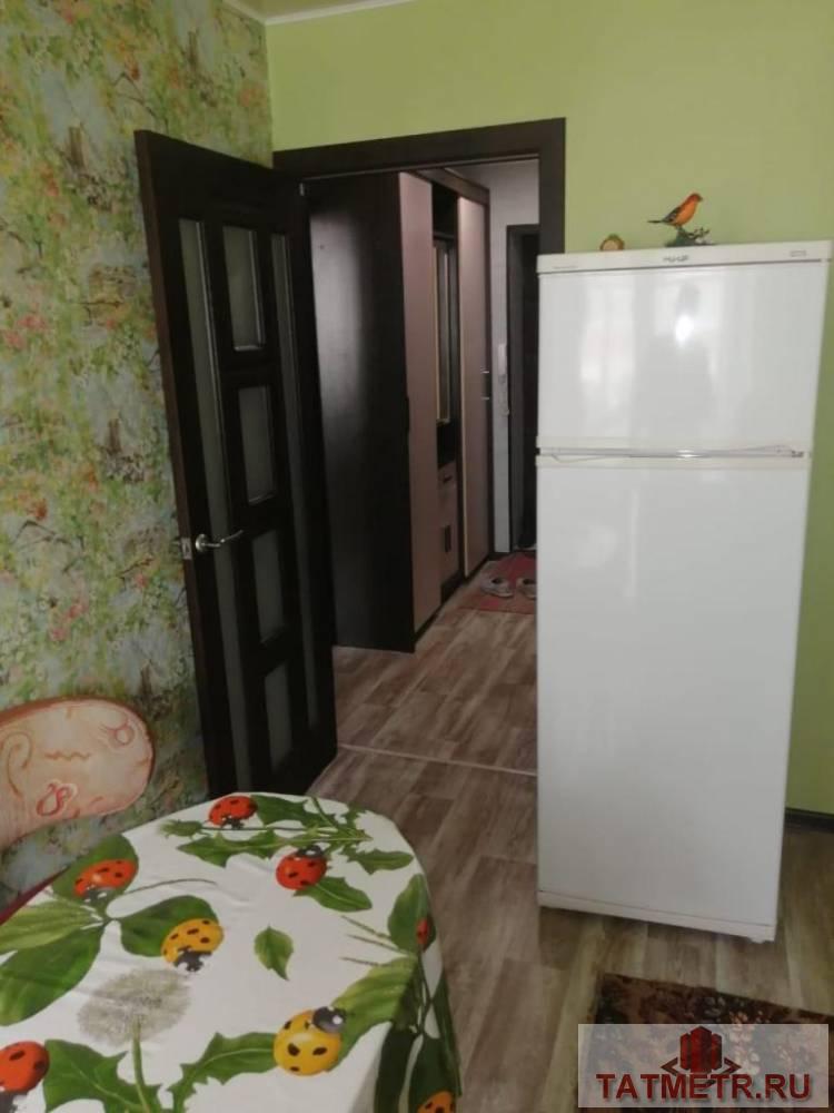 Продается отличная квартира в центре города Зеленодольск. Квартира большая,уютная, светлая, окна стеклопакет,... - 3
