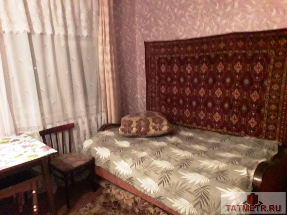 СДАЕТСЯ однокомнатная квартира в г. Зеленодольск. Комната просторная, уютная, светлая. В квартире имеется кухонный... - 1