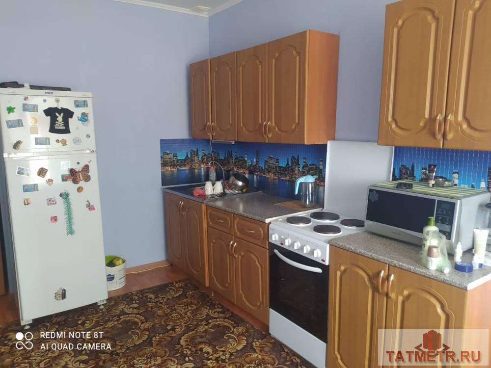 Продается однокомнатная квартира в пгт. Васильево с прекрасным видом на р. Волга. В квартире сделан ремонт, на полу... - 1