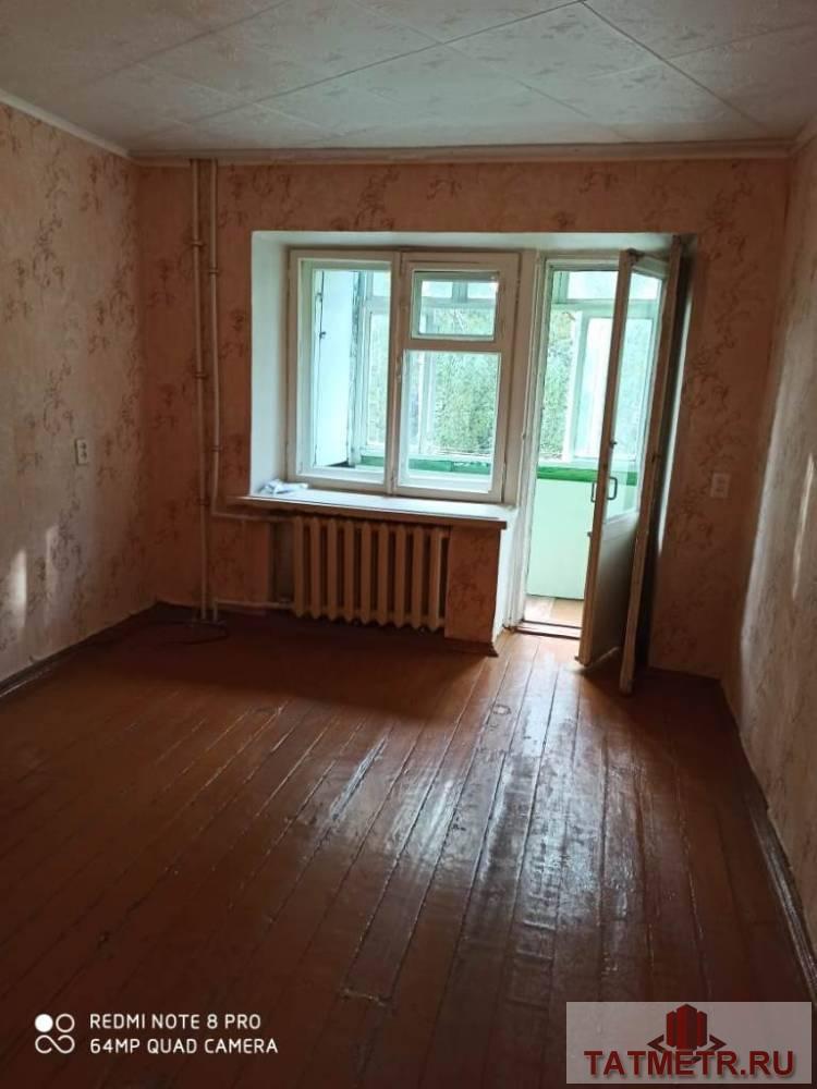 Сдается однокомнатная квартира в г. Зеленодольск. Квартира без мебели, большая, светлая, с застекленным  балконом. В...