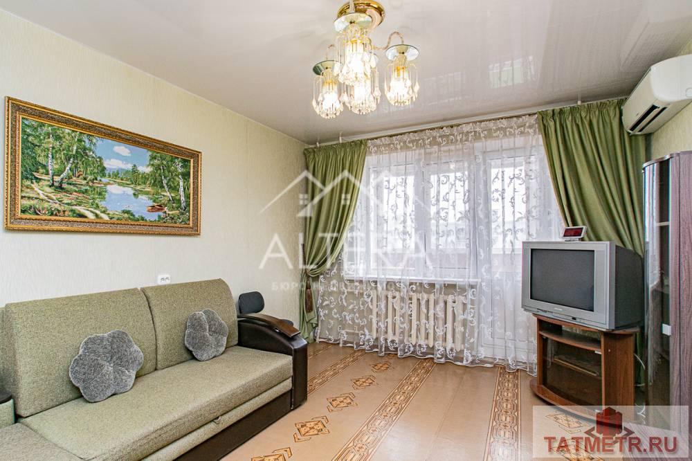 Продается светлая, просторная 1 комнатная квартира в Ново-Савиновском районе. О квартире: -Просторная комната... - 1