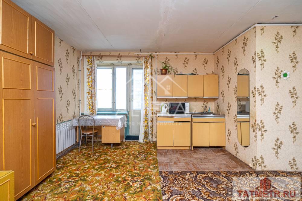 Вашему вниманию предлагается большая однокомнатная квартира в самом развитом районе Казани.  Преимущества именно этой... - 1
