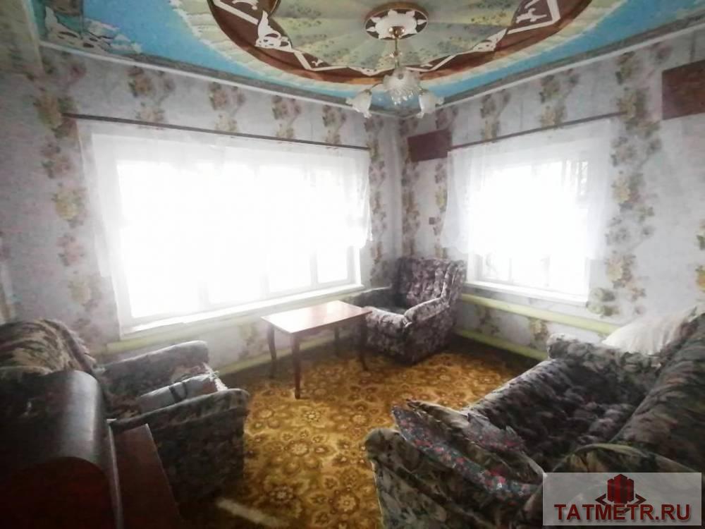  Продается двухэтажный дом в черте г. Зеленодольск . Дом уютный, в хорошем состоянии. На первом этаже расположены:... - 2