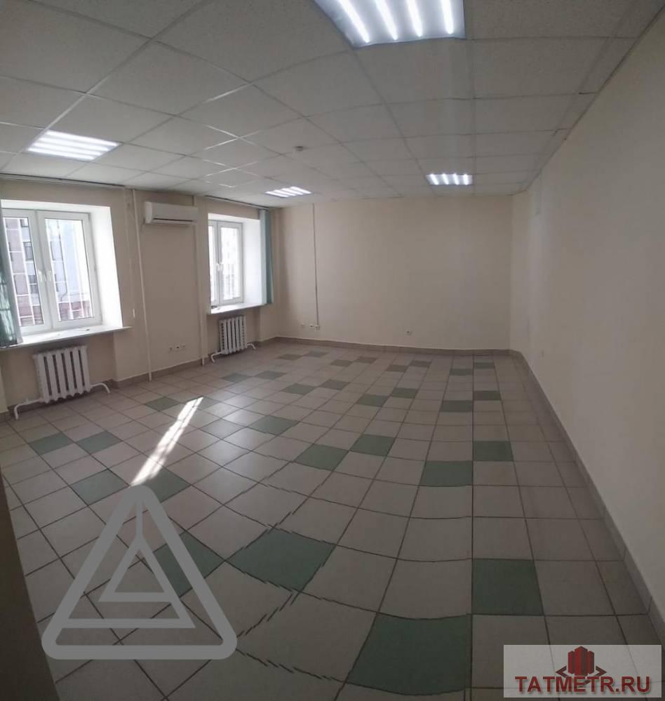 Сдается офисное помещение на 1 этаже площадь 96 кв.м по адресу Вахитовский р-он ул.Николая Ершов д 8 , Помещение из 5...