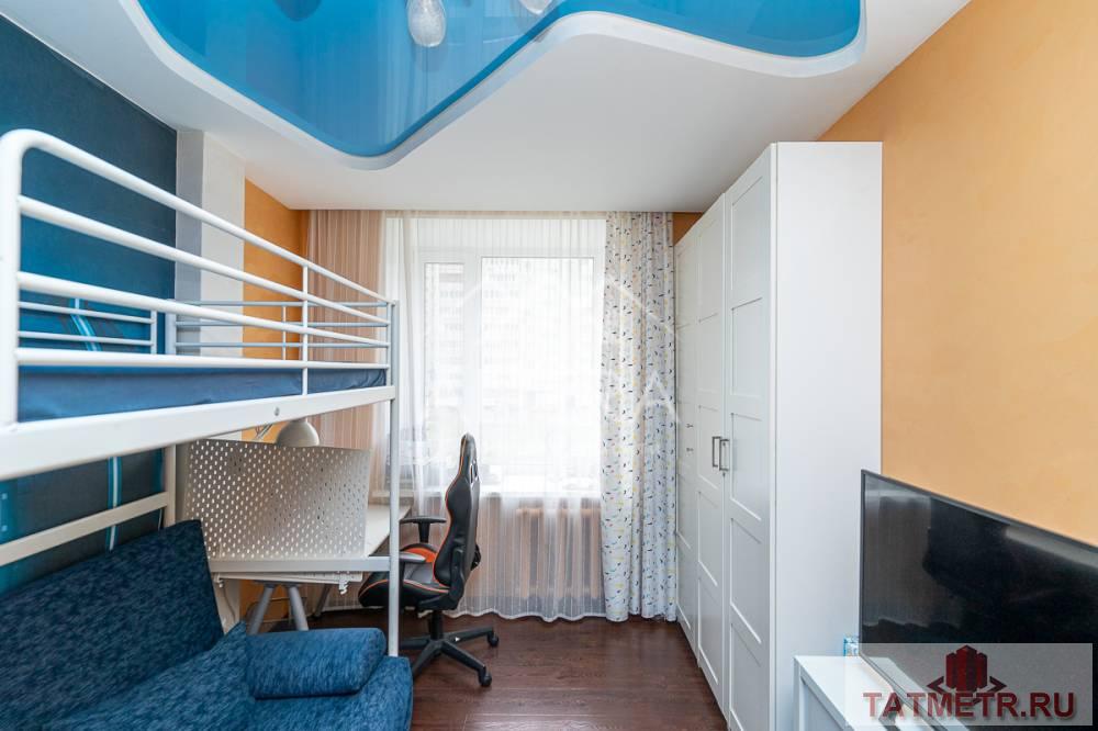 Хотите жить в уютной квартире с индивидуальной планировкой?   Продается просторная 3-х комнатная квартира в кирпичном... - 8
