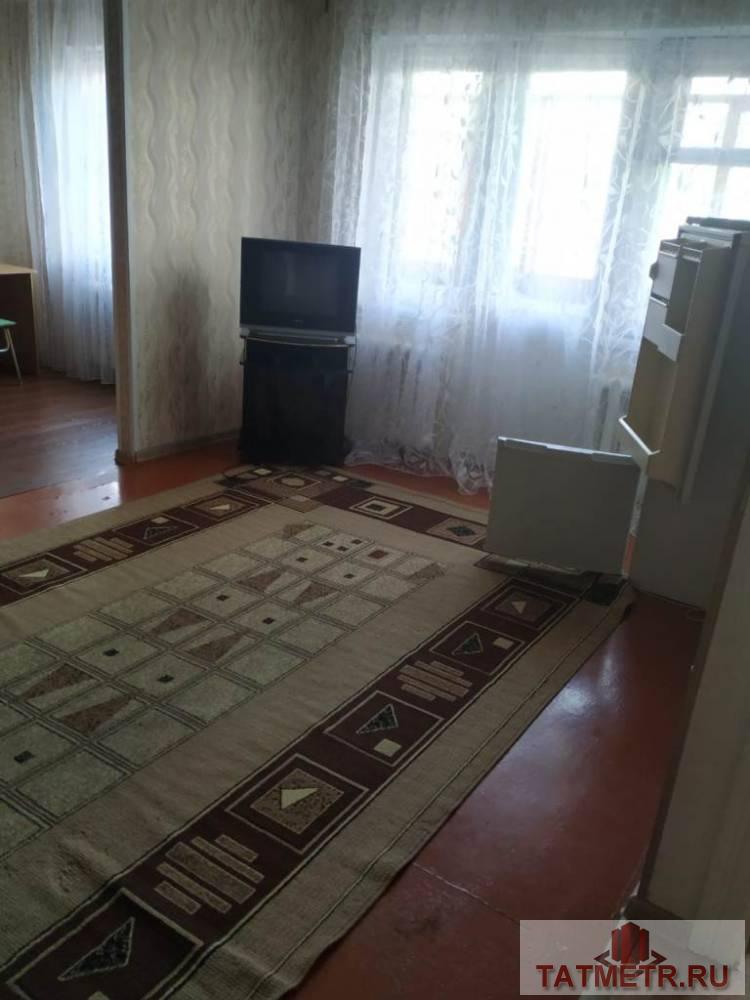 Сдается отличная квартира  в центре города Зеленодольск. В квартире две комнаты, имеется диван, два кресла, шкаф,...