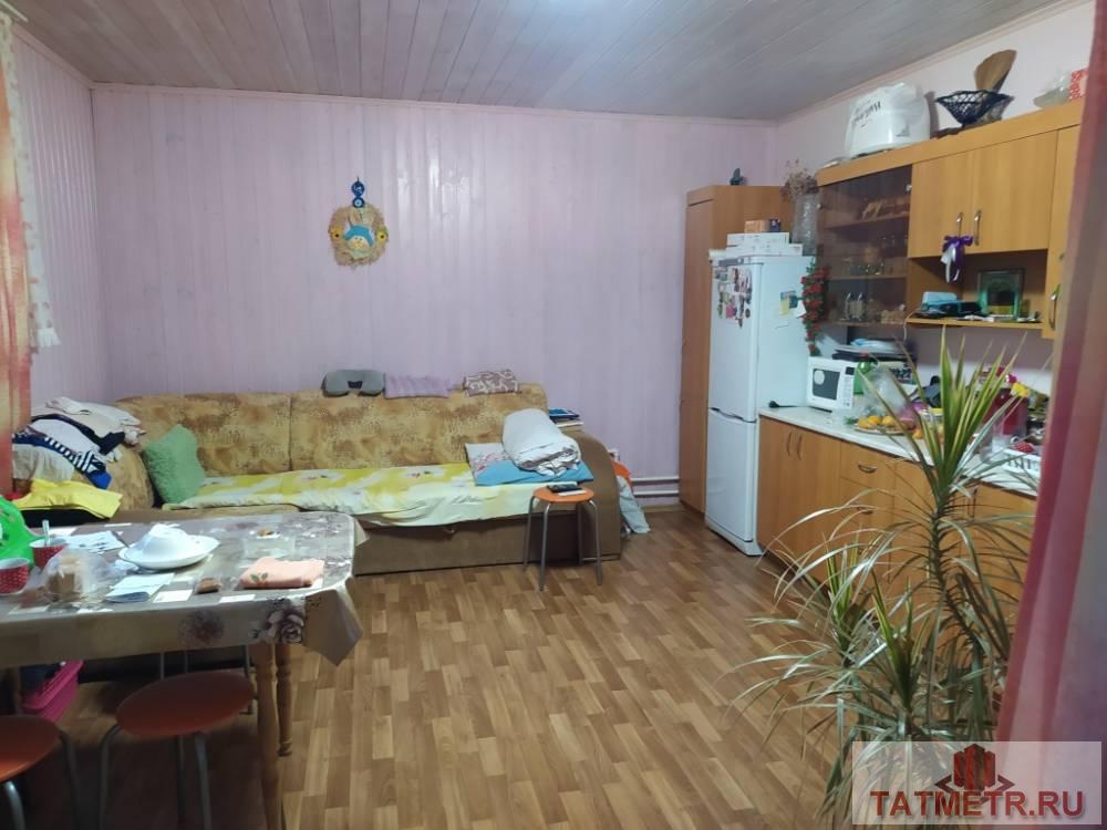 Продается  шикарный двухэтажный дом в пгт. Васильево. На первом этаже дома просторный светлый зал, кухня -мечта... - 10