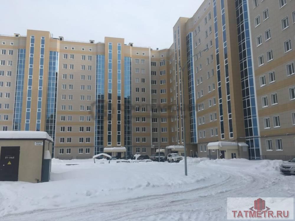 Продается квартира в новом ЖК «Взлетный». Расположен данный ЖК в Авиастроительном районе по ул. Лукина. 10-ти этажный... - 2