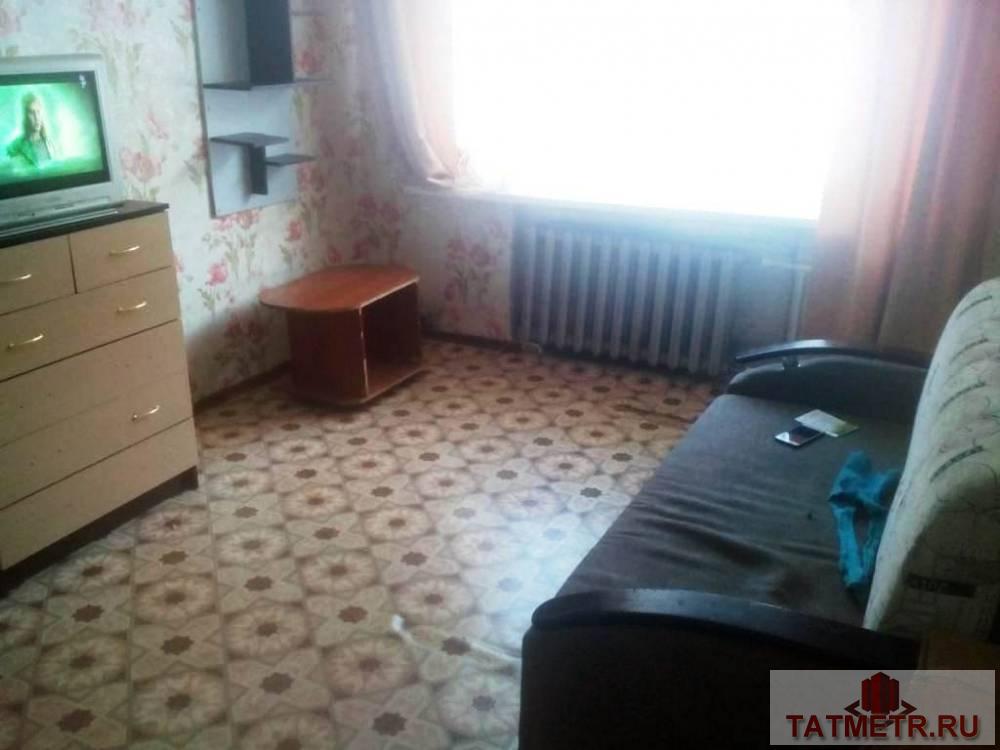 Сдается хорошая двухкомнатная квартира в г. Зеленодольск. В квартире имеется диван, шкаф, комод, кухонный гарнитур,...