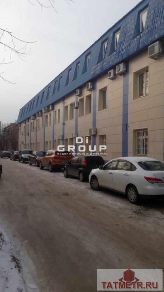 Продаем два первых этажа 1000 кв.м, в трехэтажном бизнес-центре в  Московском районе. Общая площадь здания1640 кв.м.,...