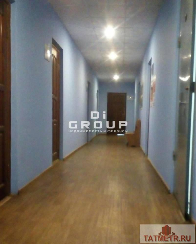 Продаем два первых этажа 1000 кв.м, в трехэтажном бизнес-центре в  Московском районе. Общая площадь здания1640 кв.м.,... - 4