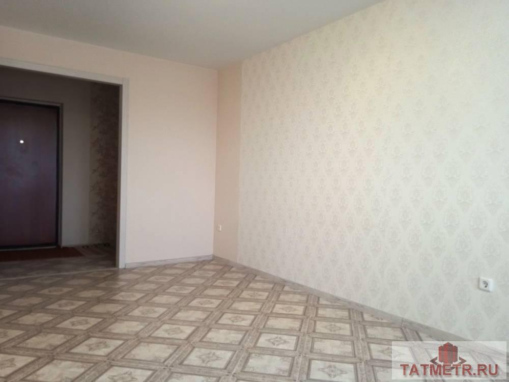 Продается отличная квартира в центре города Зеленодольск. Квартира светлая, уютная, с хорошим ремонтом, линолеум,... - 1