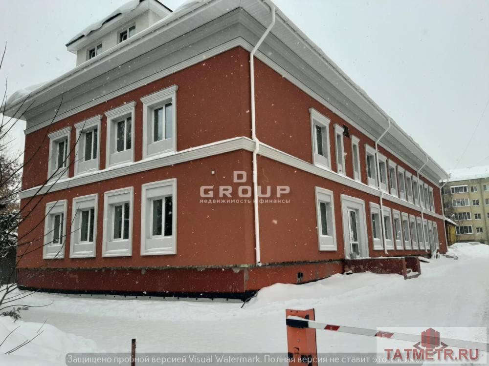 Продается   отдельно стоящее трехэтажное здание в Вахитовском районе. Общая площадь 1350 кв.м, земельный участок 1158...