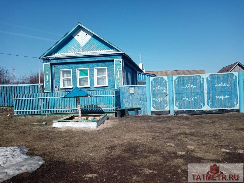 Продается деревянно-кирпичный дом в с. Татарская Багана, общая площадь 60 кв.м + холодная веранда и баня в доме. В...