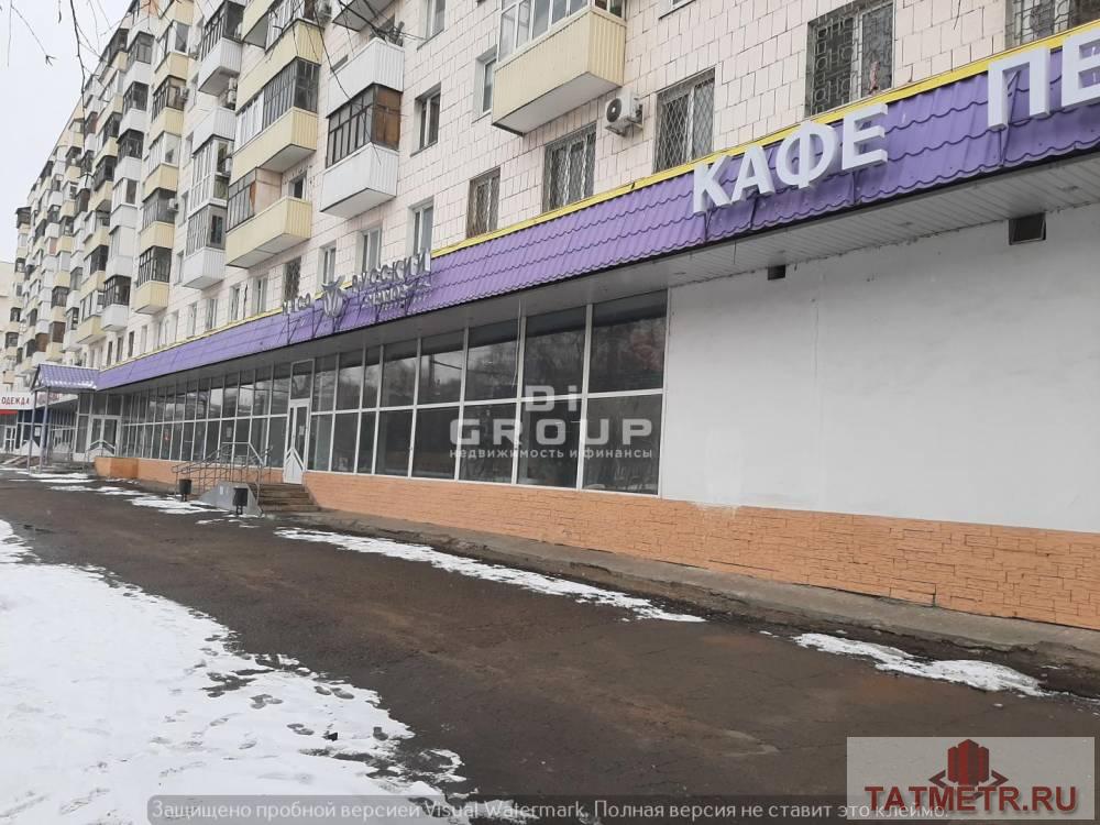 Сдам в аренду торговую площадь в Ново-Савиновском районе. — площадь 600 кв.м., первый этаж, первая линия; — высота... - 1