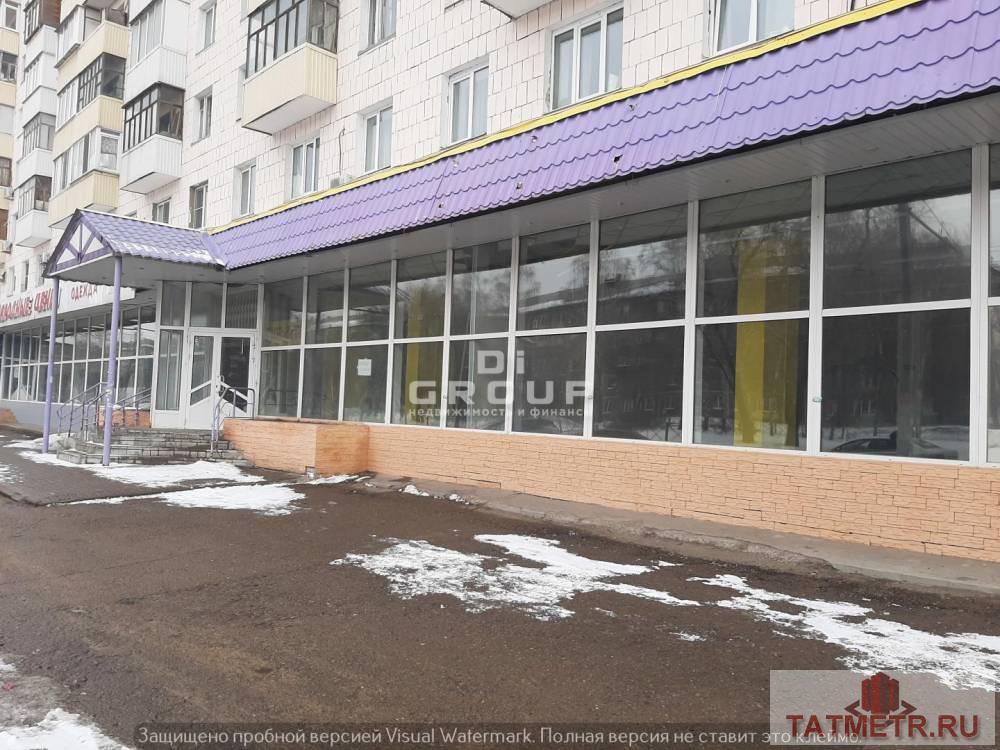 Сдам в аренду торговую площадь в Ново-Савиновском районе. — площадь 600 кв.м., первый этаж, первая линия; — высота... - 2