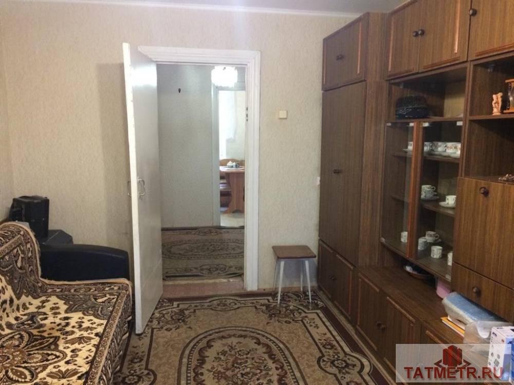 Продается отличная двух комнатная квартира в г. Зеленодольск. Квартира расположена на среднем этаже . Окна... - 1